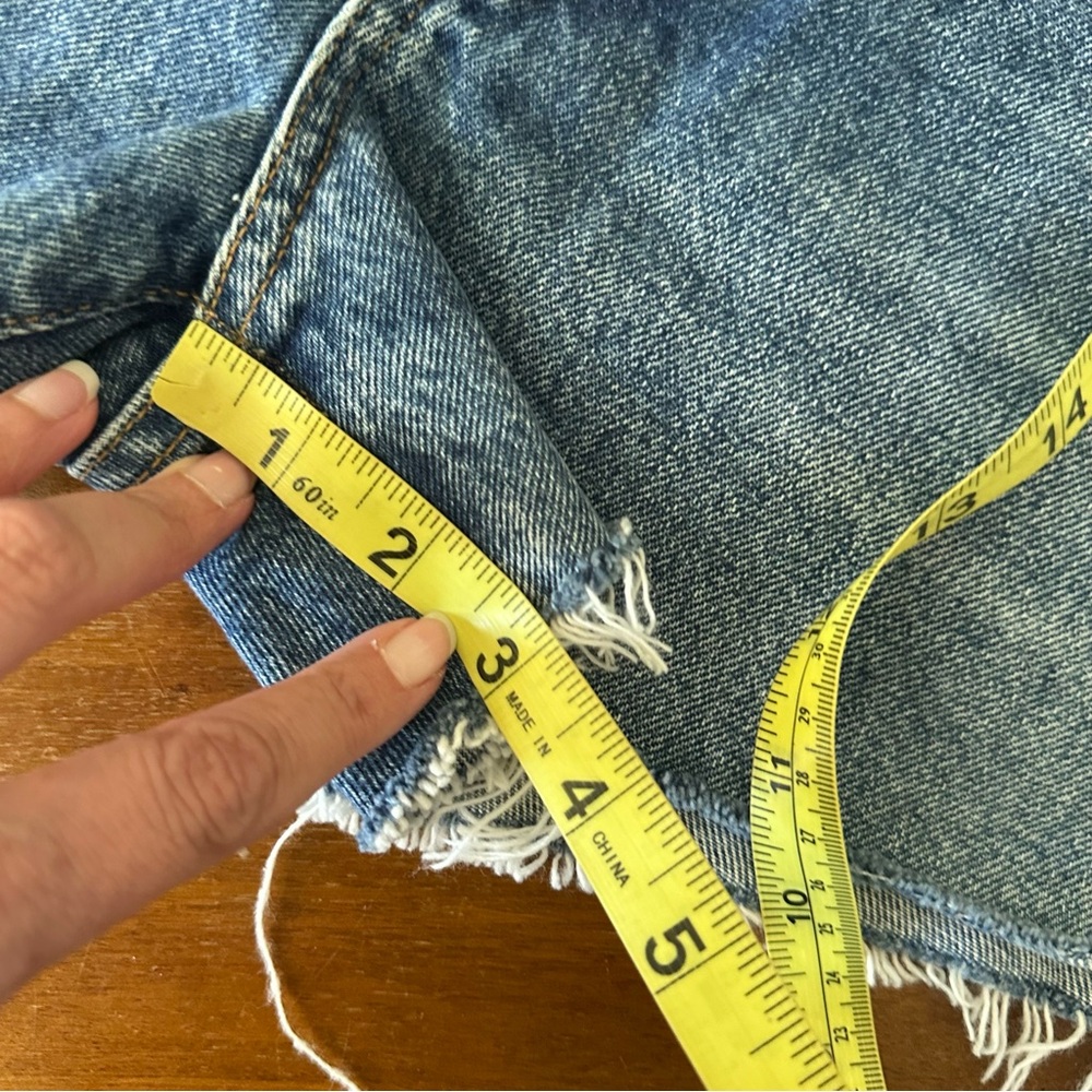Agolde Parker Vintage Cuf Off Blue Denim Frayed Shorts Lowkey Size 32 NWT - Picture 7 of 10